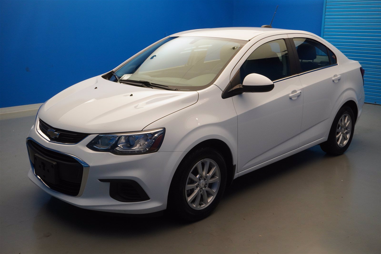 Pre-Owned 2017 Chevrolet Sonic LT